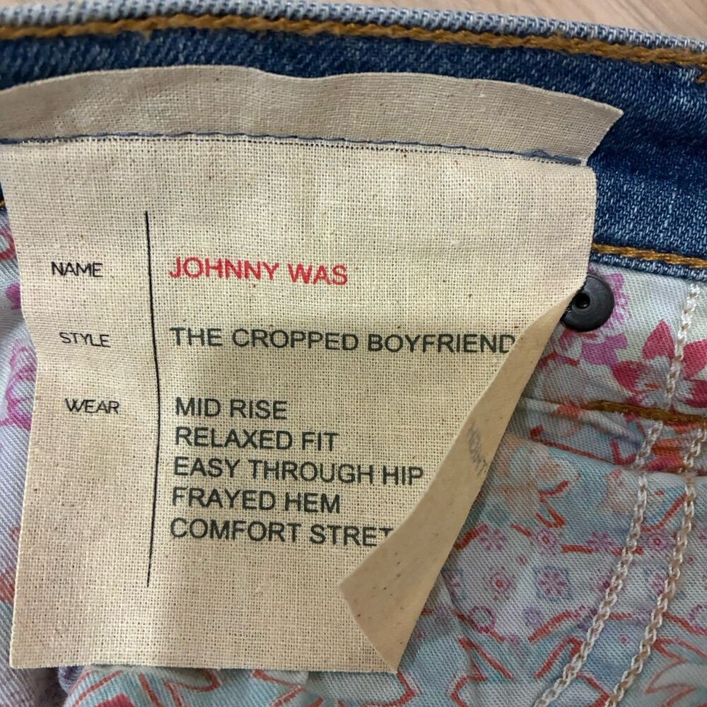 Johnny Was Light Blue Embroidered Cropped Boyfriend Jeans - Picture 6 of 8